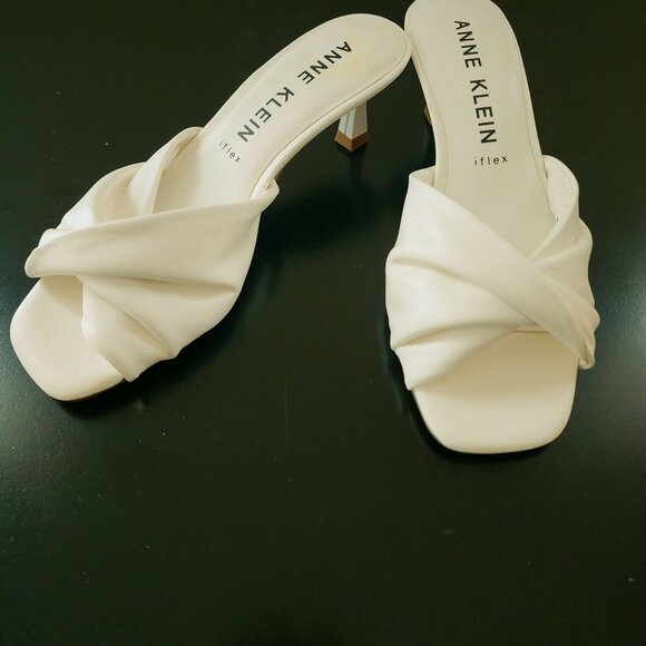 Anne Klein Laila Twisted Vegan Leather Kitten Heel Slide w/Iflex Comfort 5M NWOB - Picture 3 of 10